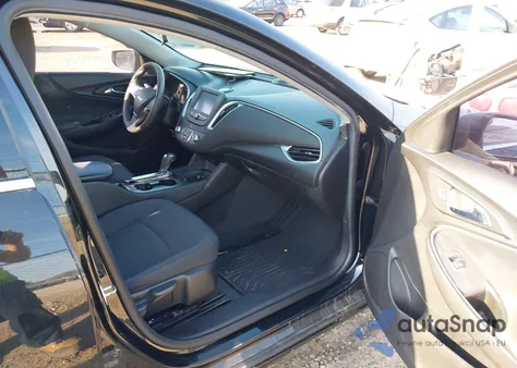 2017 Chevrolet Malibu Ls z USA, uszkodzony, nr VIN 1G1ZB5ST1HF283354